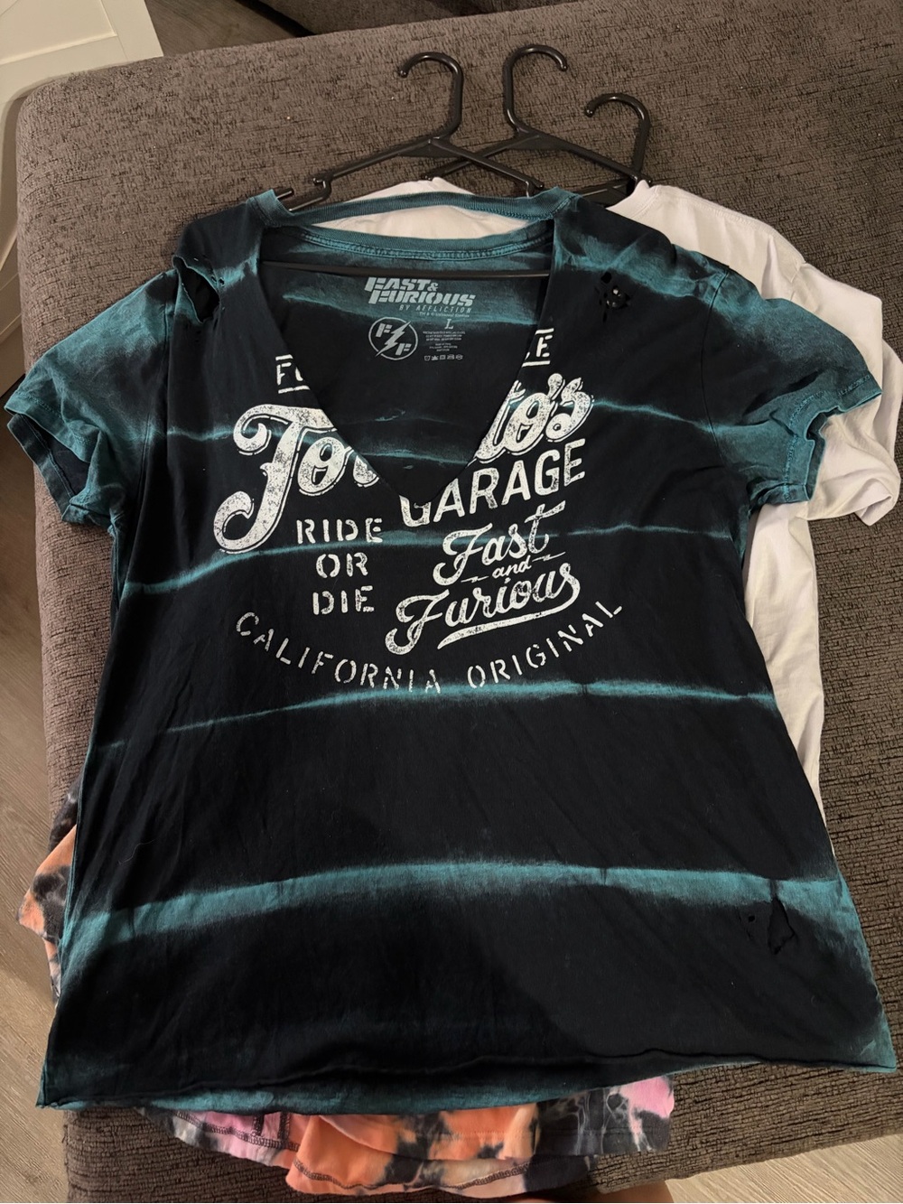 Buckle affliction fast& furious women’s graphic shirt LARGE